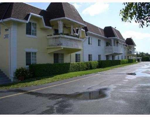 Photo of 700 SE 2ND Avenue #317, Deerfield Beach, FL 33441 (MLS # B26065277)