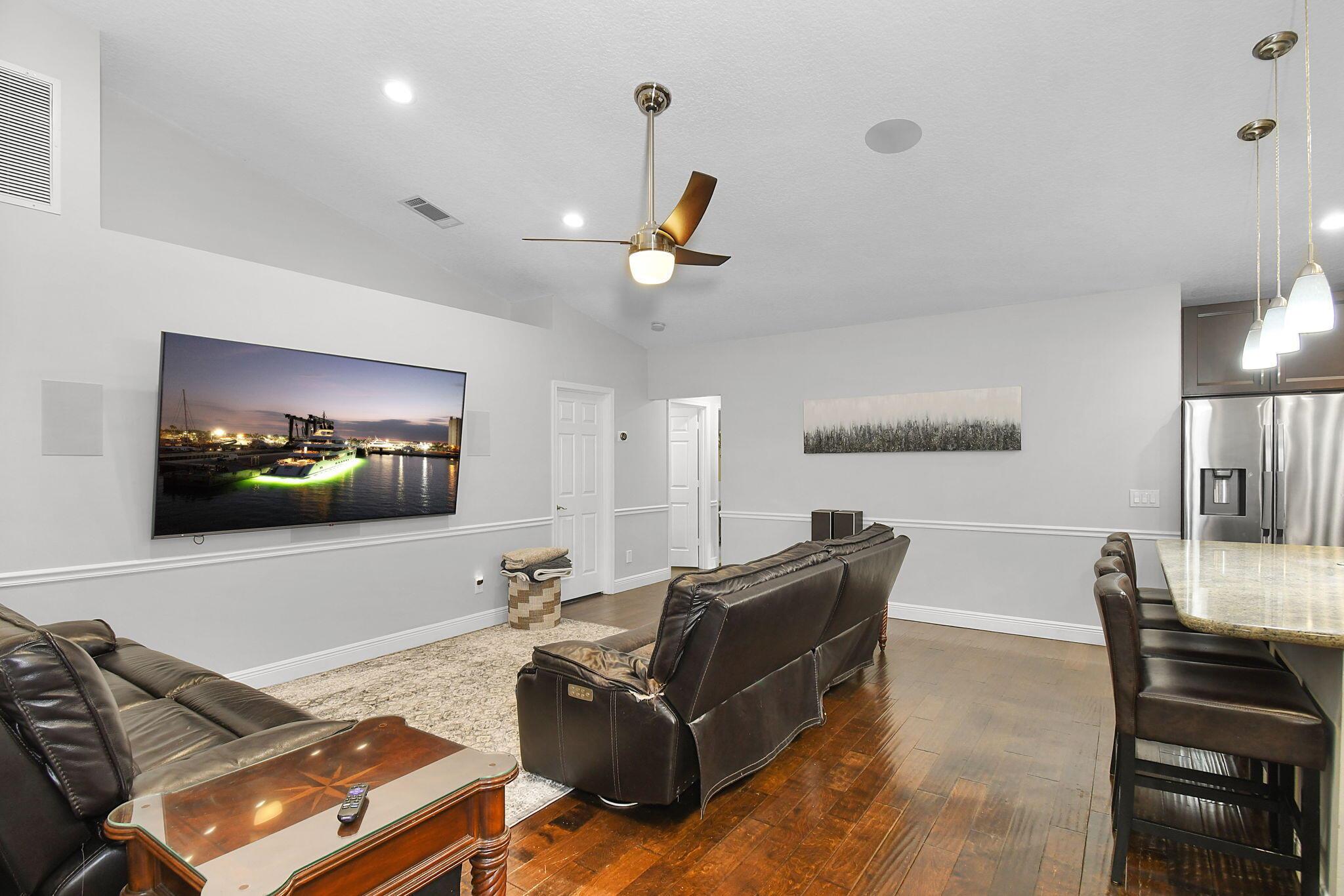 MAGNOLIA BLUFF - Residential