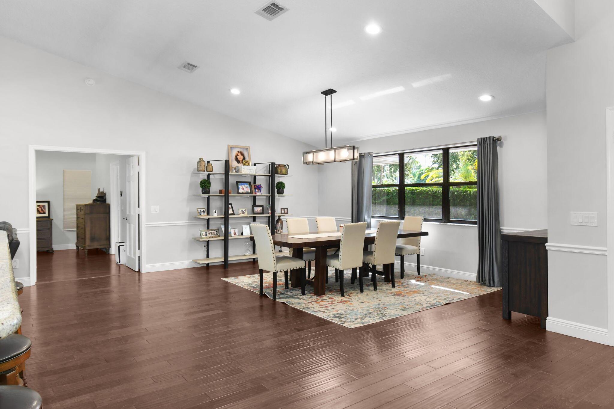 MAGNOLIA BLUFF - Residential