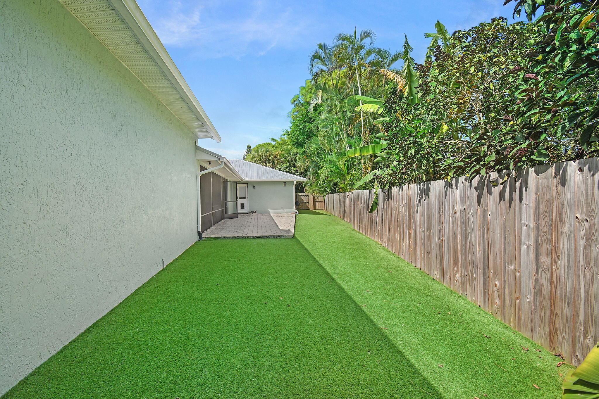 MAGNOLIA BLUFF - Residential