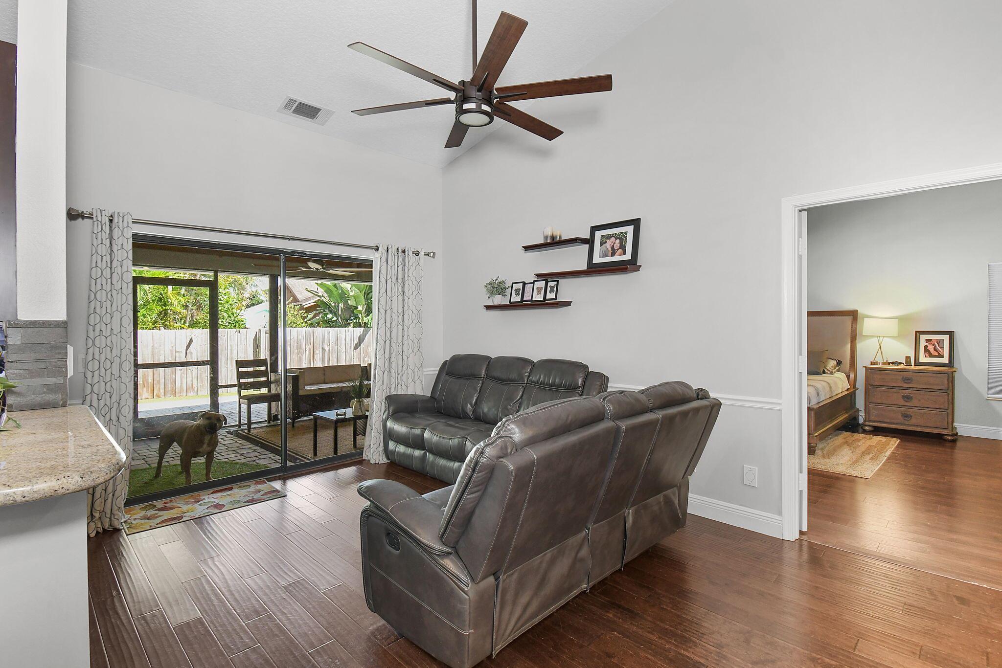 MAGNOLIA BLUFF - Residential