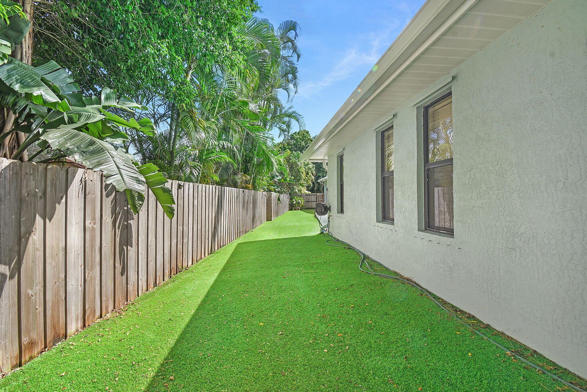 MAGNOLIA BLUFF - Residential