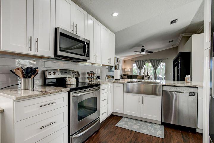 Nautica Sound - Residential Lease