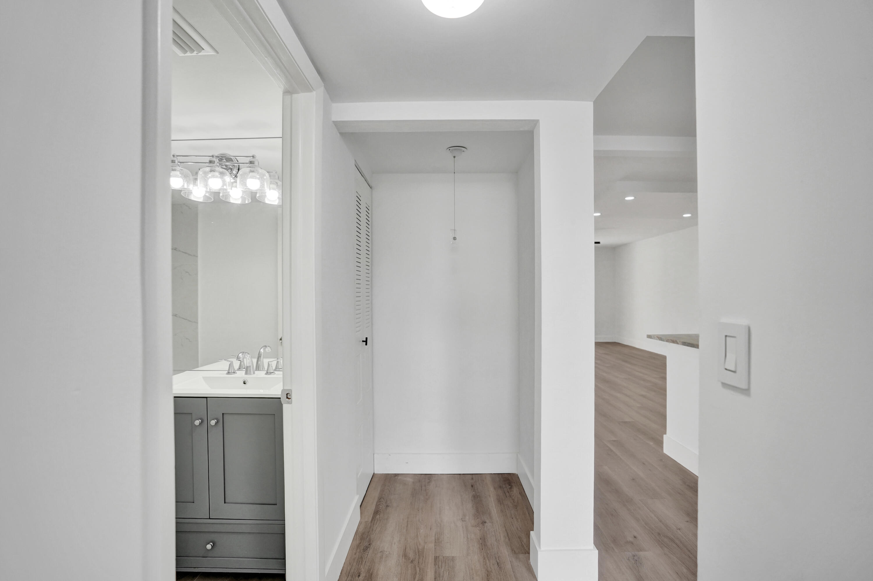 LUCERNE POINT SIX COND UNIT 101 BLDG 8 - Residential