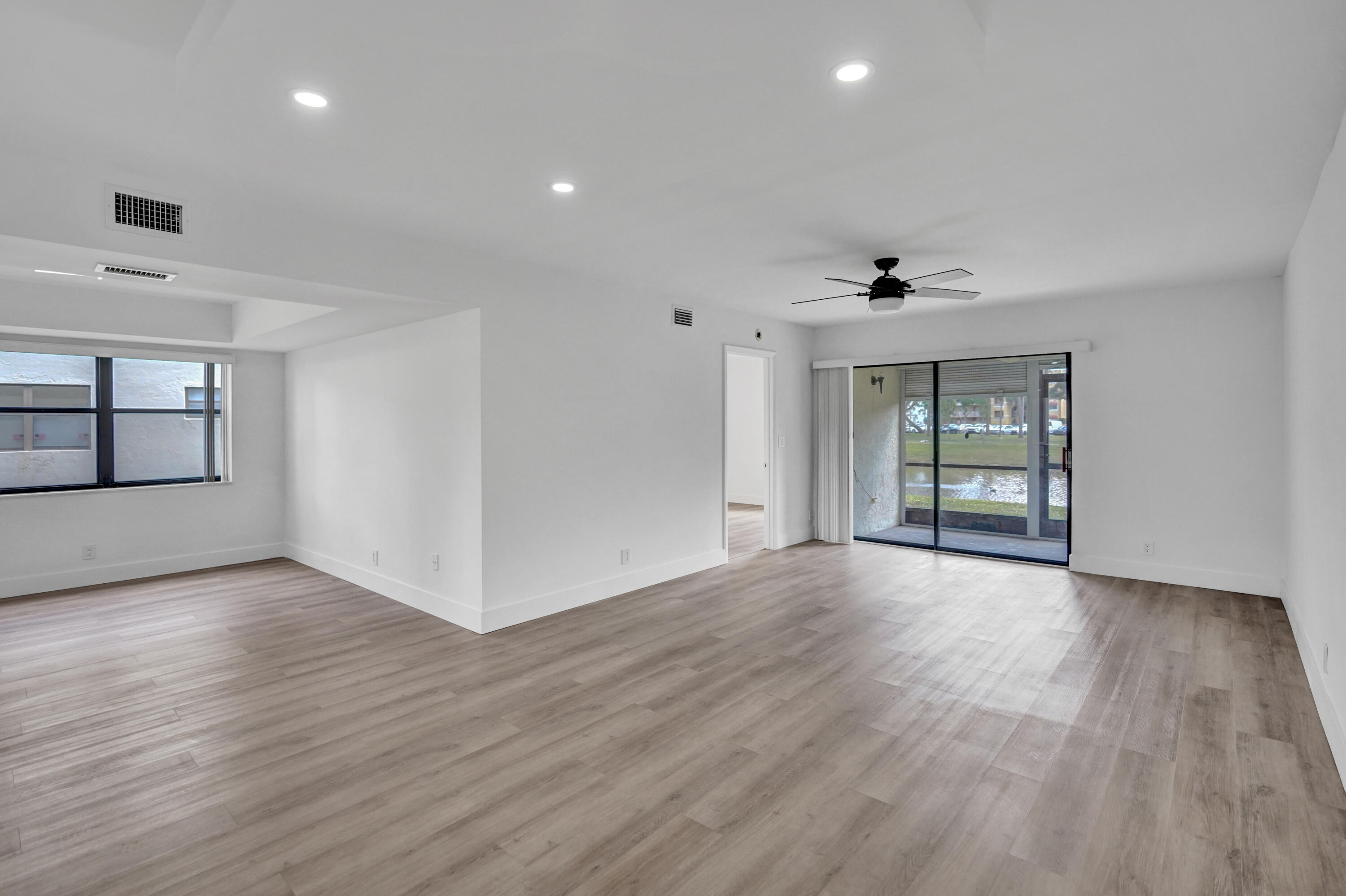 LUCERNE POINT SIX COND UNIT 101 BLDG 8 - Residential