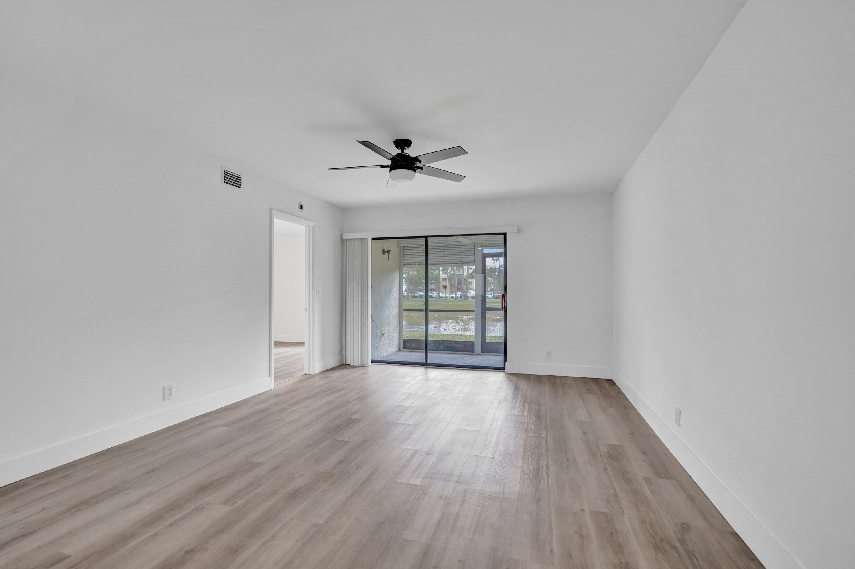 LUCERNE POINT SIX COND UNIT 101 BLDG 8 - Residential