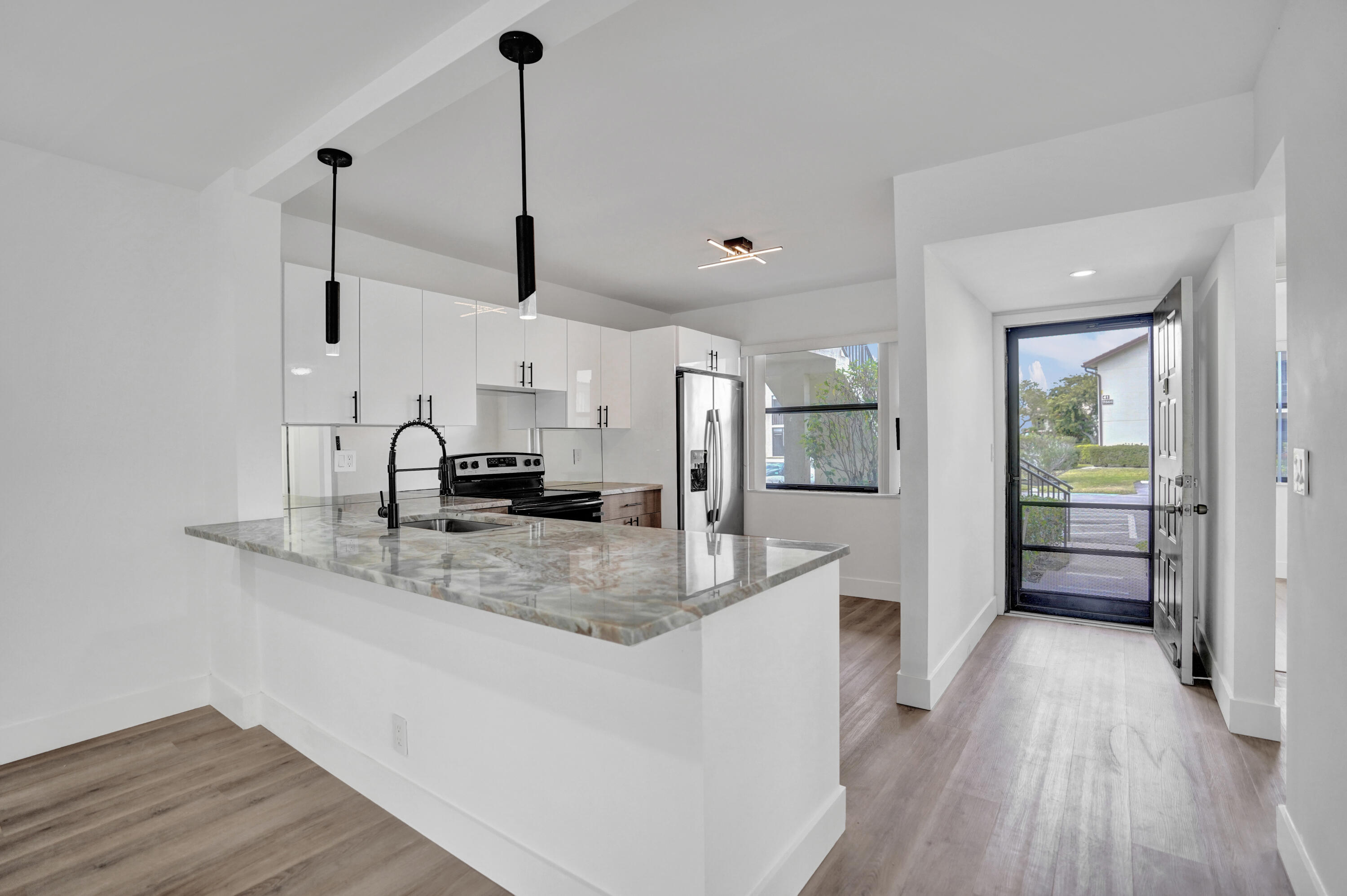 7674 Tahiti Lane 101