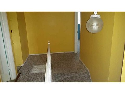 A home in Lauderdale Lakes
