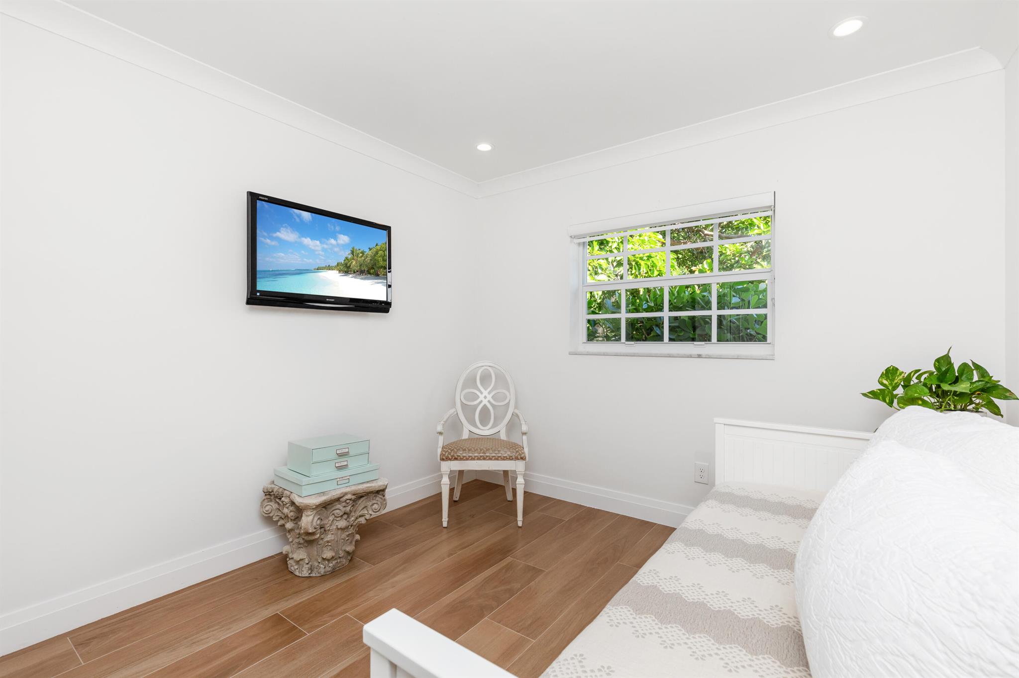 Tunison Palms - Residential
