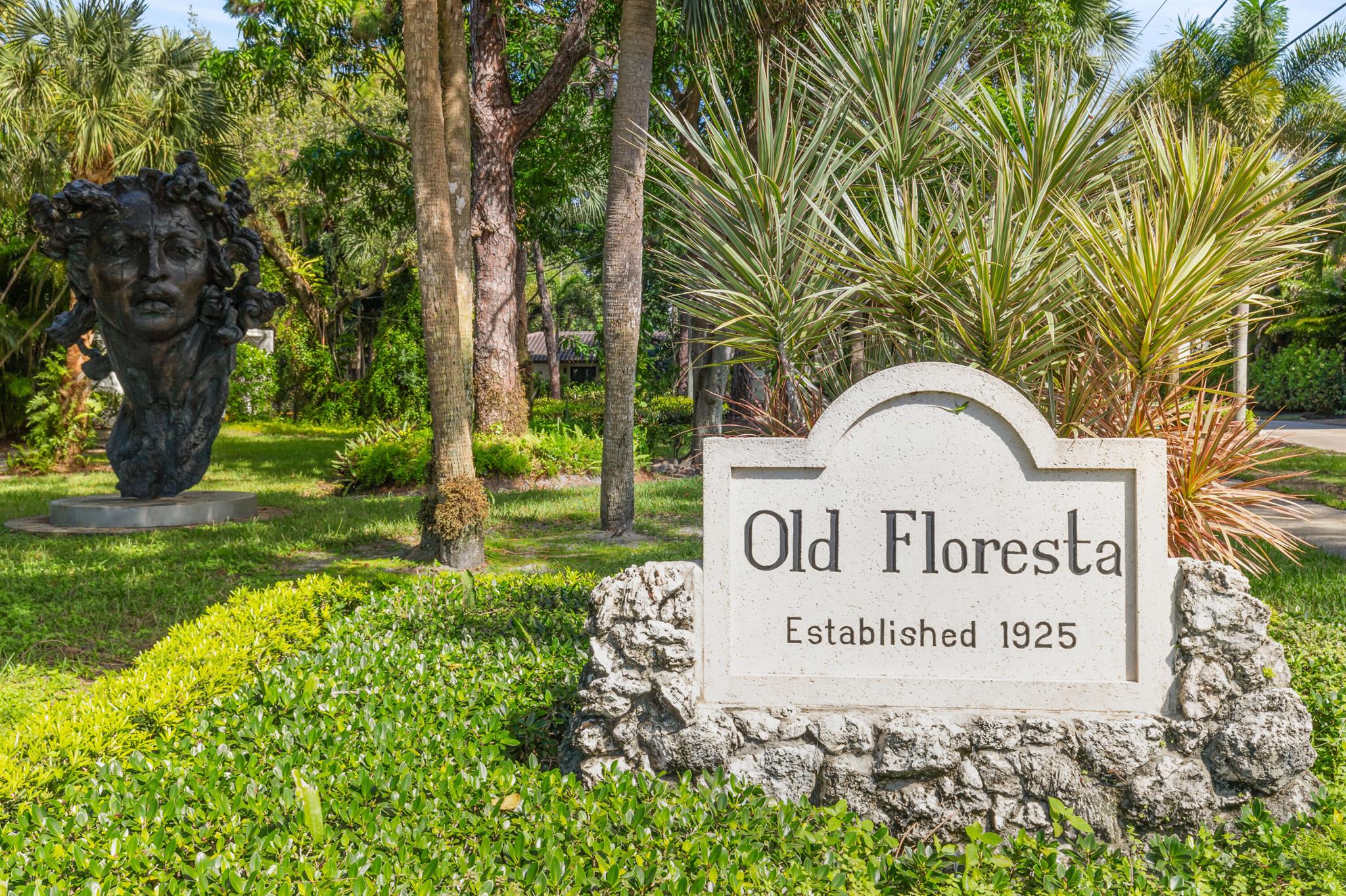 Tunison Palms - Residential
