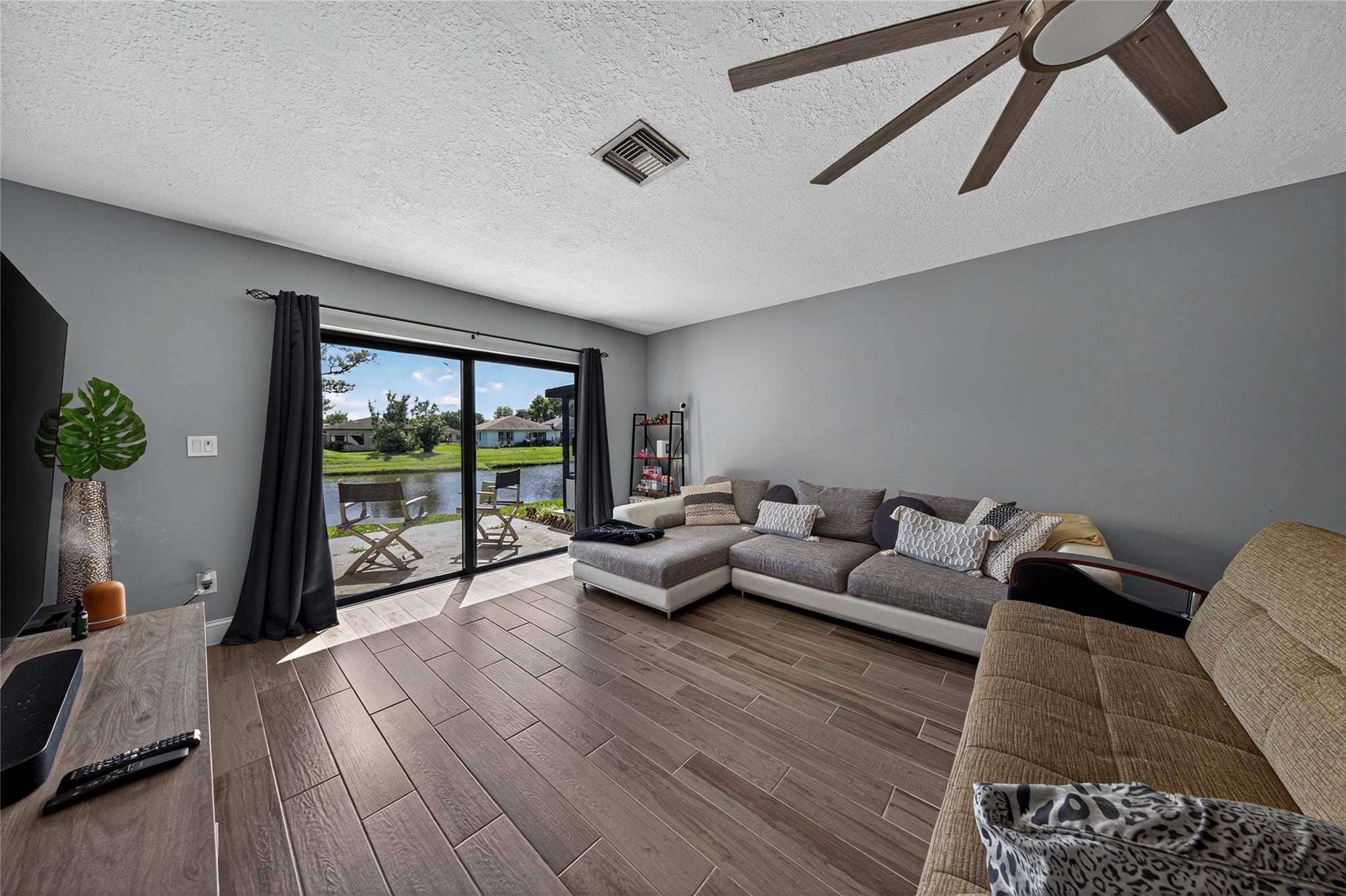 PALM HILL VILLAS - Residential