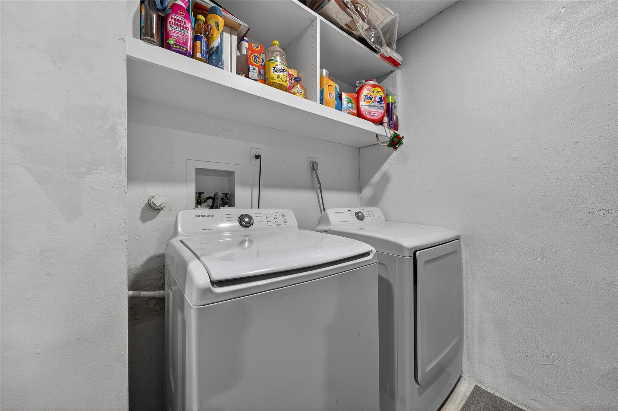 PALM HILL VILLAS - Residential