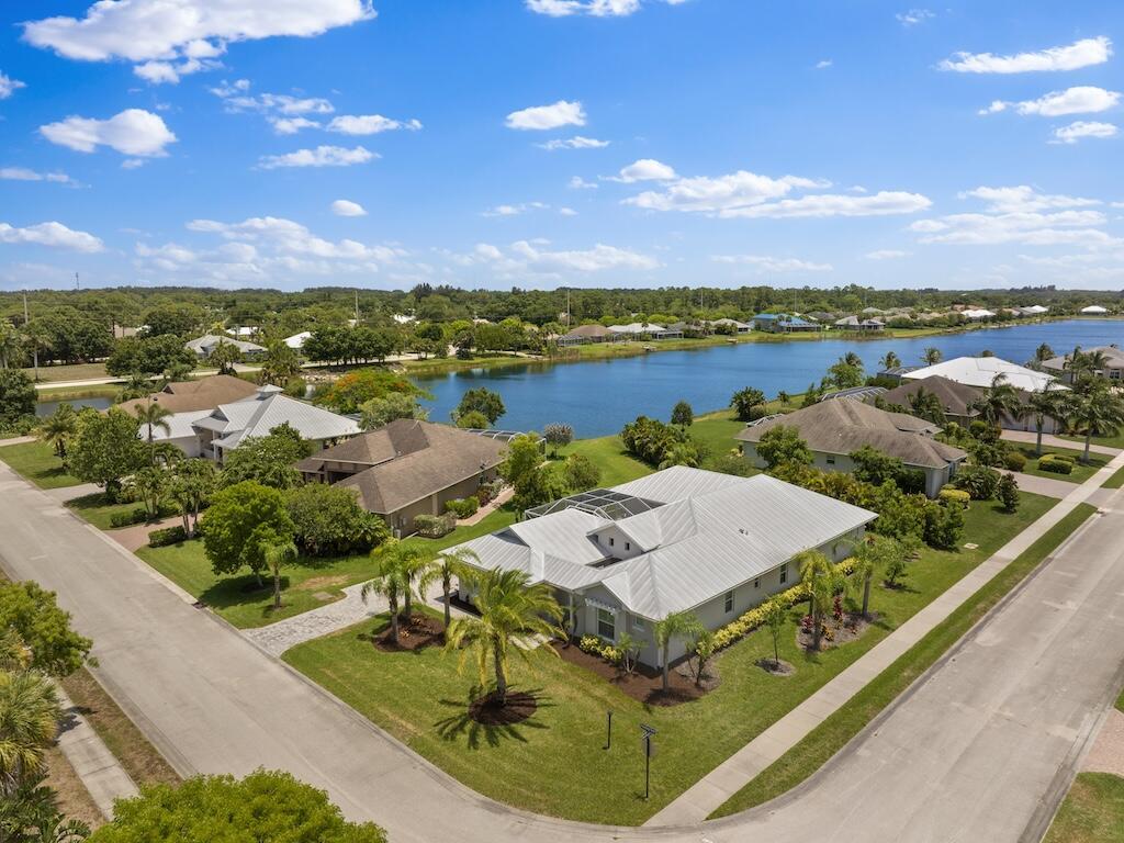 CROSS CREEK LAKE ESTATES PLAT ONE - Residential