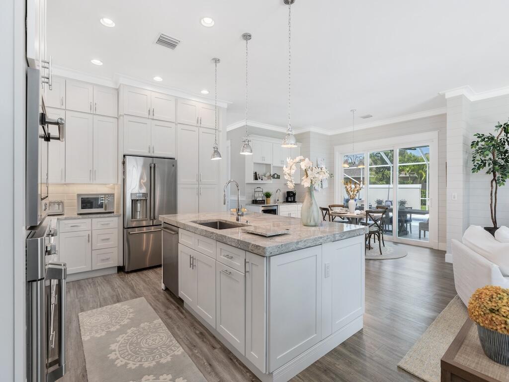 CROSS CREEK LAKE ESTATES PLAT ONE - Residential