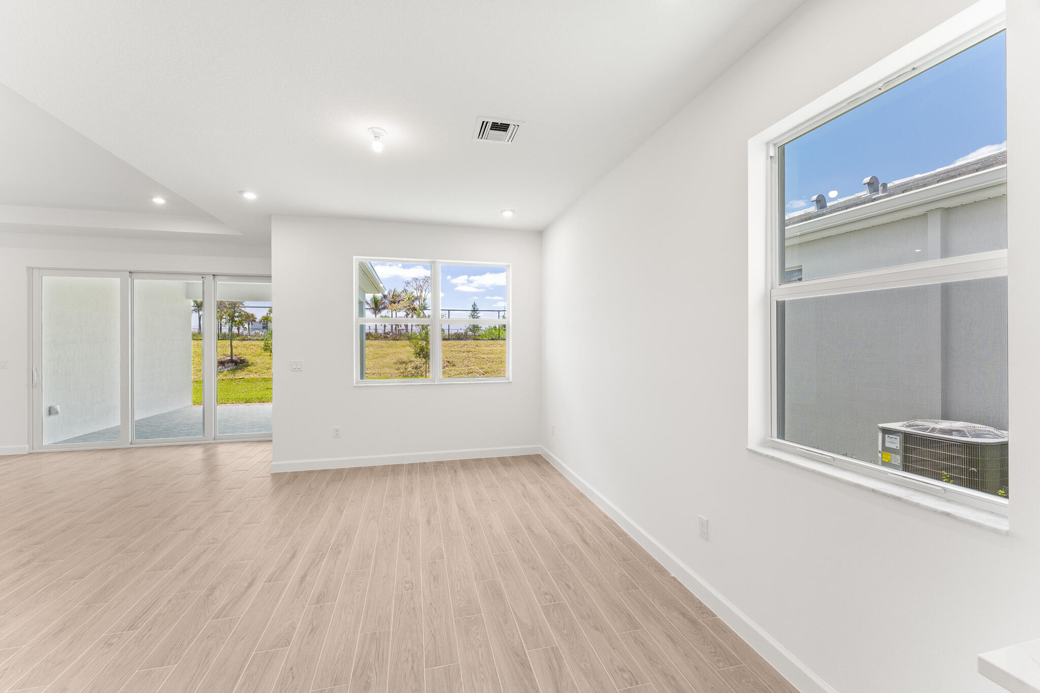 TELARO AT SOUTHERN GROVE PHASE 2 AND 3 - Residential
