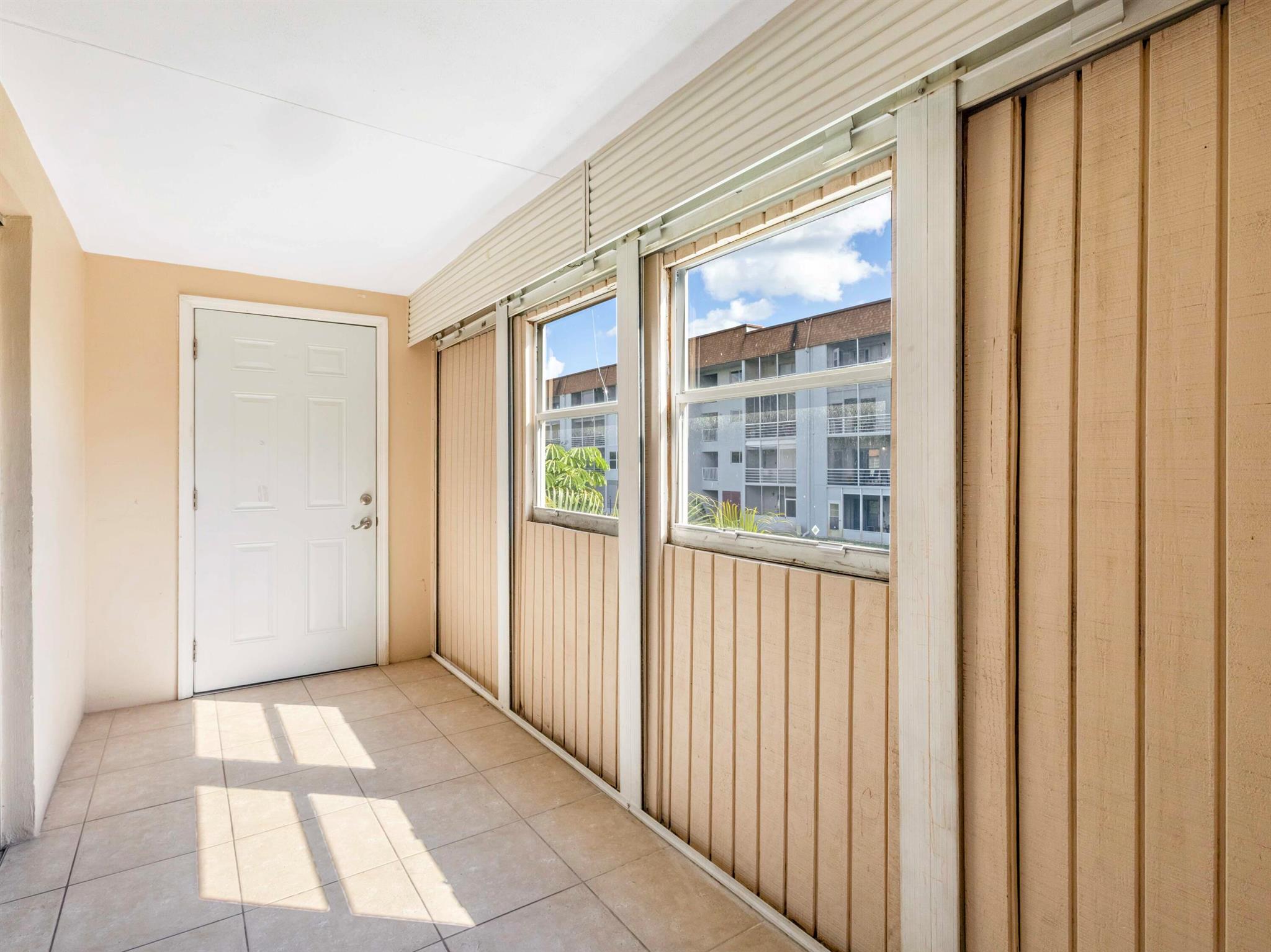 MARINER I CONDO - Residential Lease