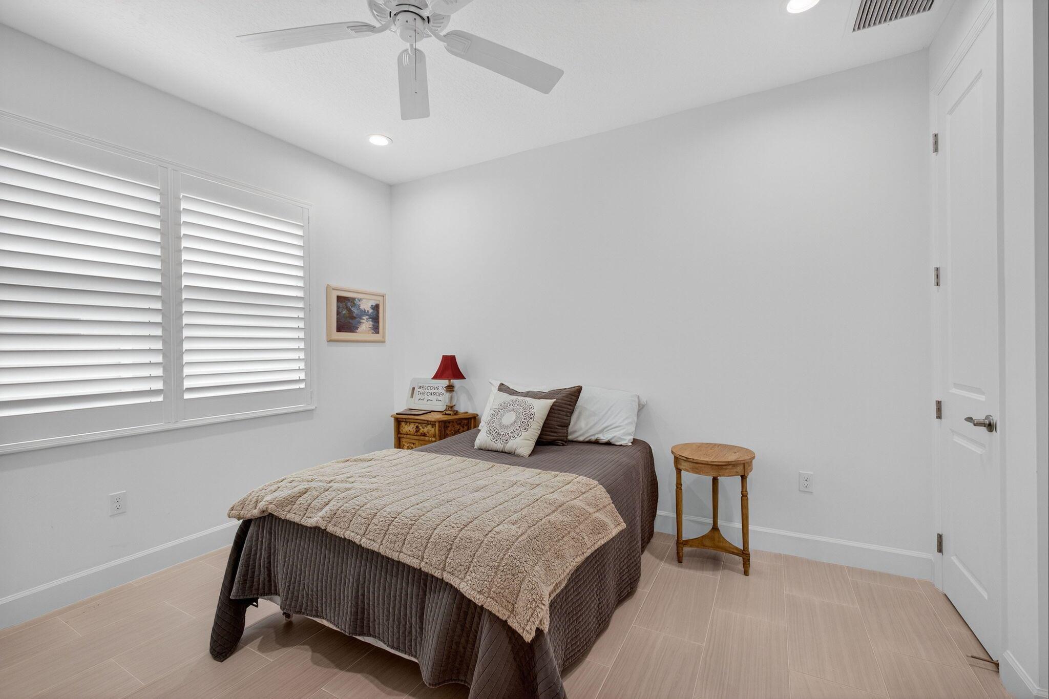 VALENCIA GROVE/RIVERLAND - Residential