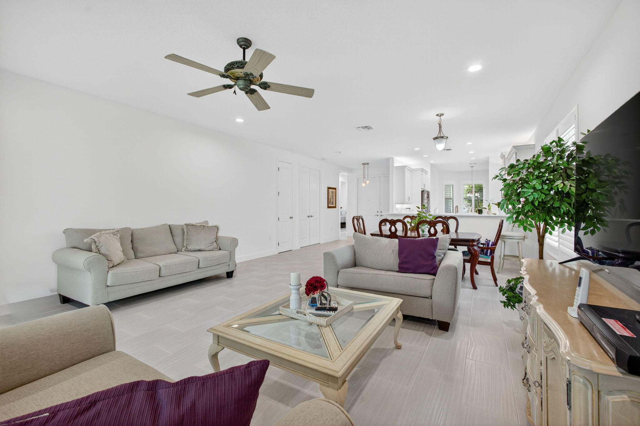 VALENCIA GROVE/RIVERLAND - Residential