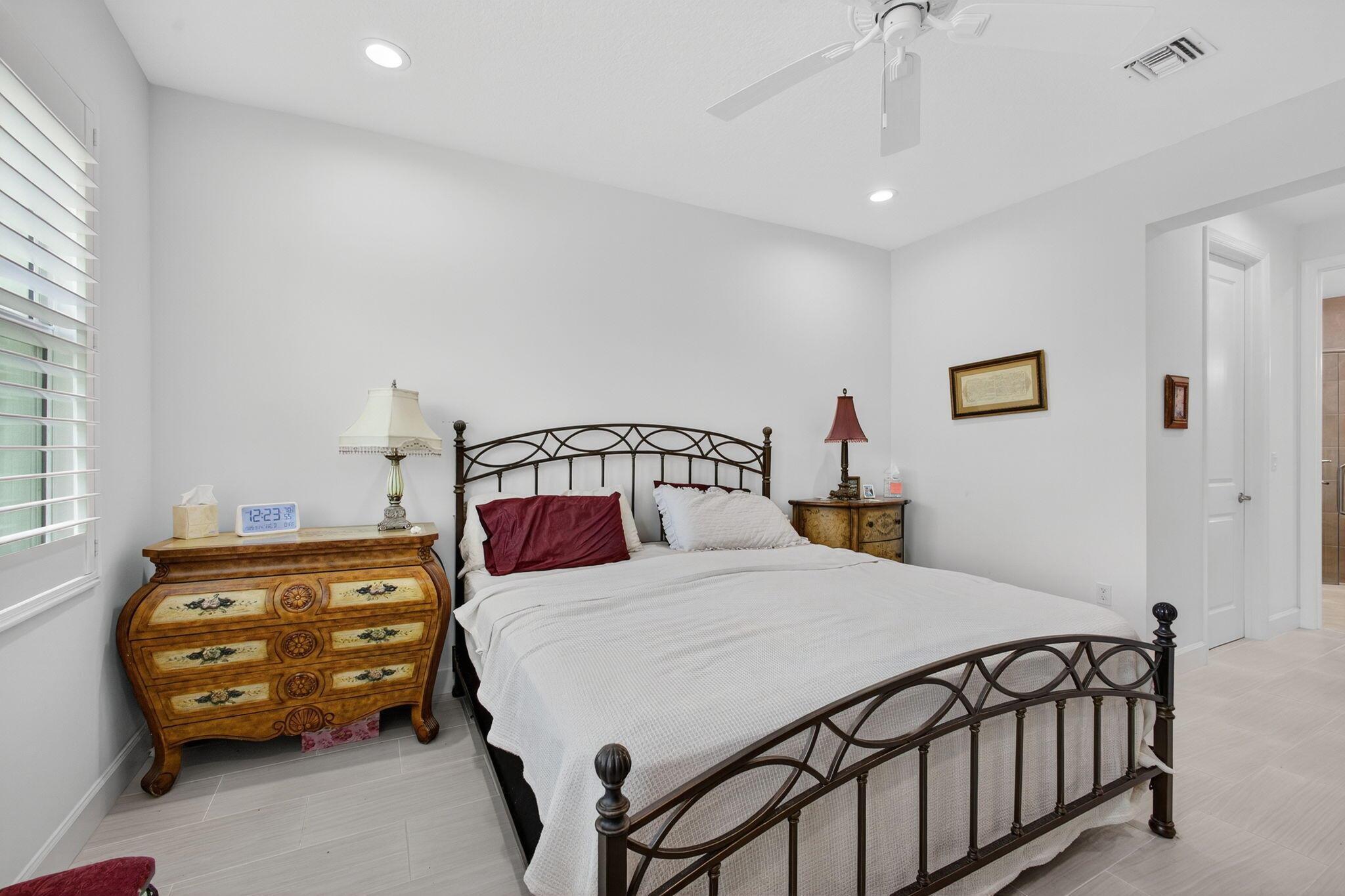 VALENCIA GROVE/RIVERLAND - Residential