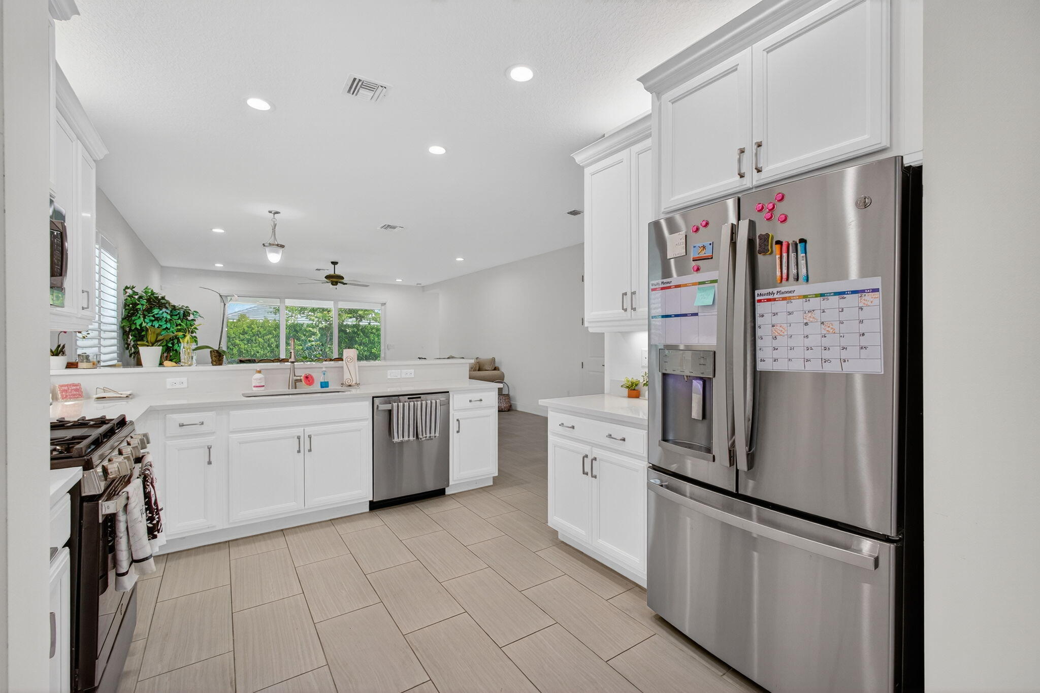 VALENCIA GROVE/RIVERLAND - Residential