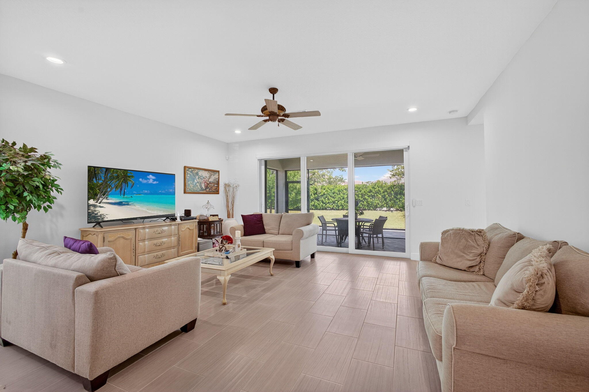 VALENCIA GROVE/RIVERLAND - Residential