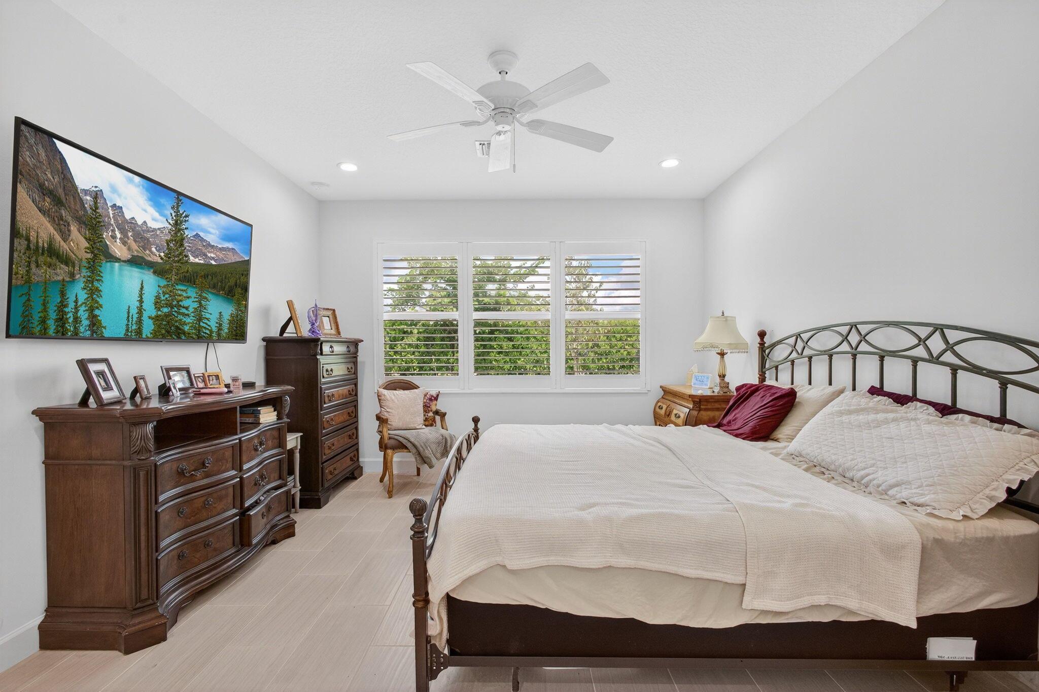 VALENCIA GROVE/RIVERLAND - Residential