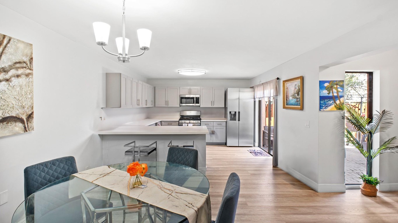 SEVEN SPRINGS 1 - Residential