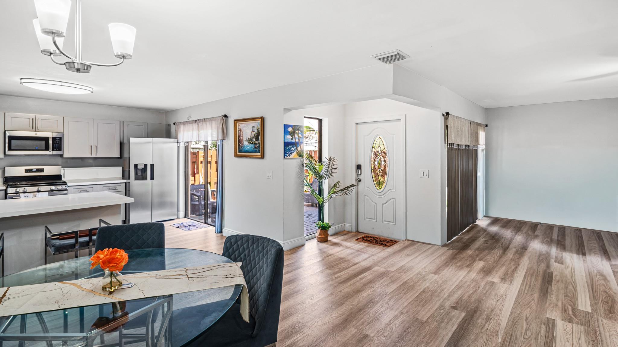 SEVEN SPRINGS 1 - Residential