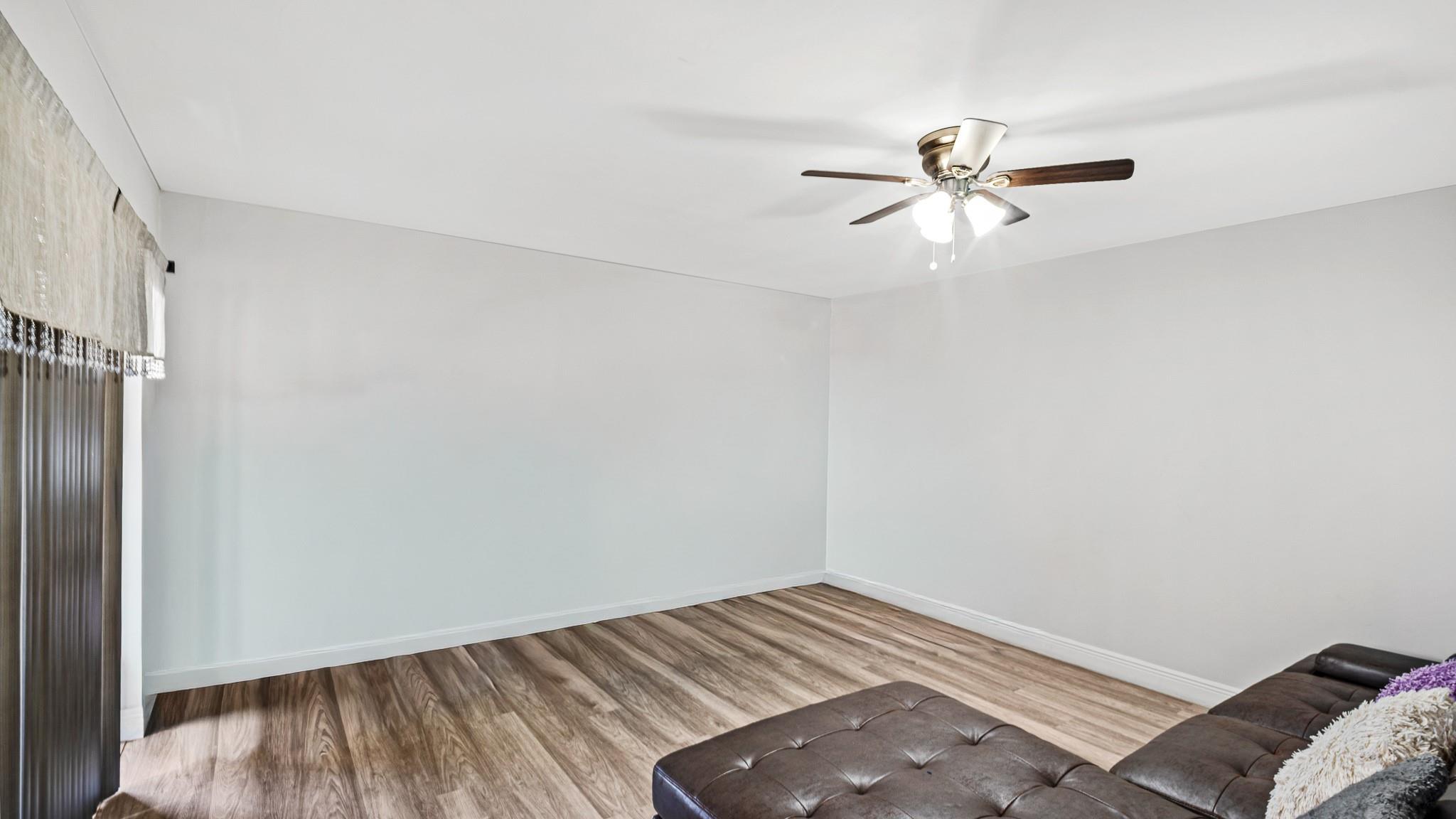 SEVEN SPRINGS 1 - Residential