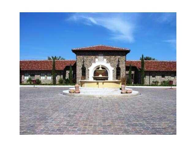 CASERAS - PARKLAND GOLF - Residential