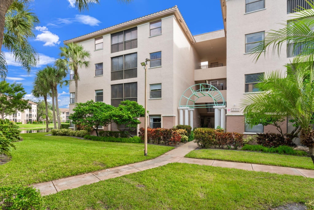 Photo of 4400 NW 30TH Street #424, Coconut Creek, FL 33066 (MLS # B26092435)