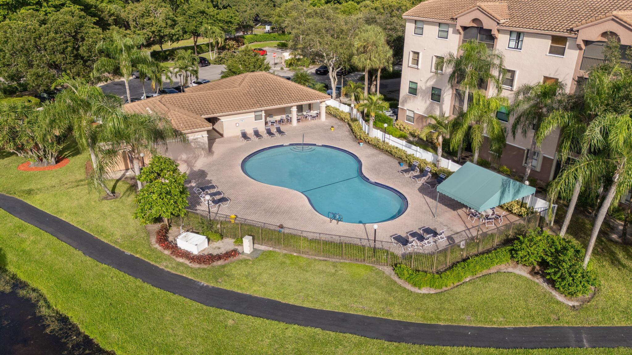 4400 NW 30TH Street 424