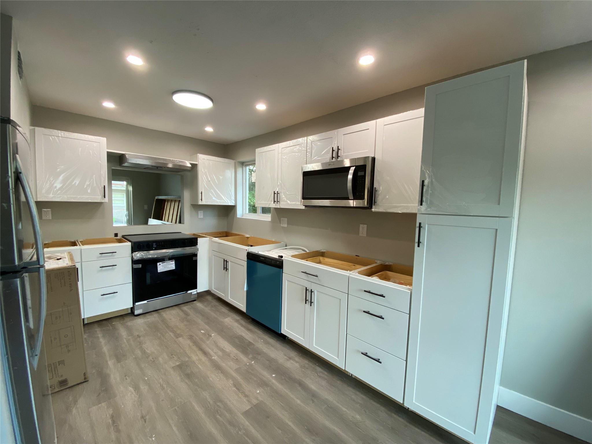 North Lauderdale Village - Residential Lease