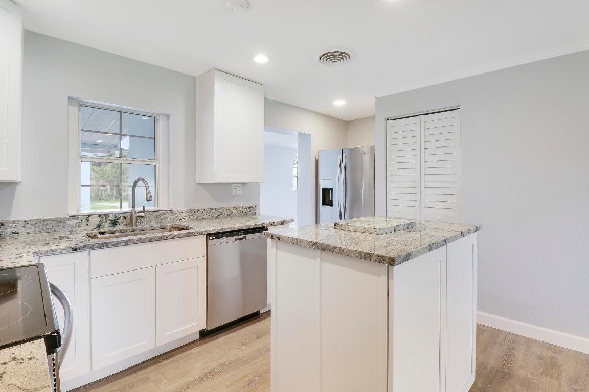 BEAU RIVAGE - Residential