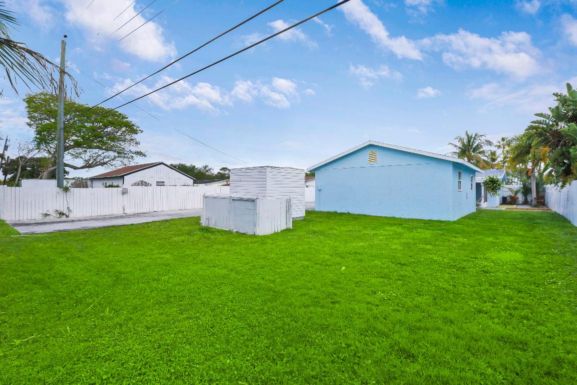 BEAU RIVAGE - Residential