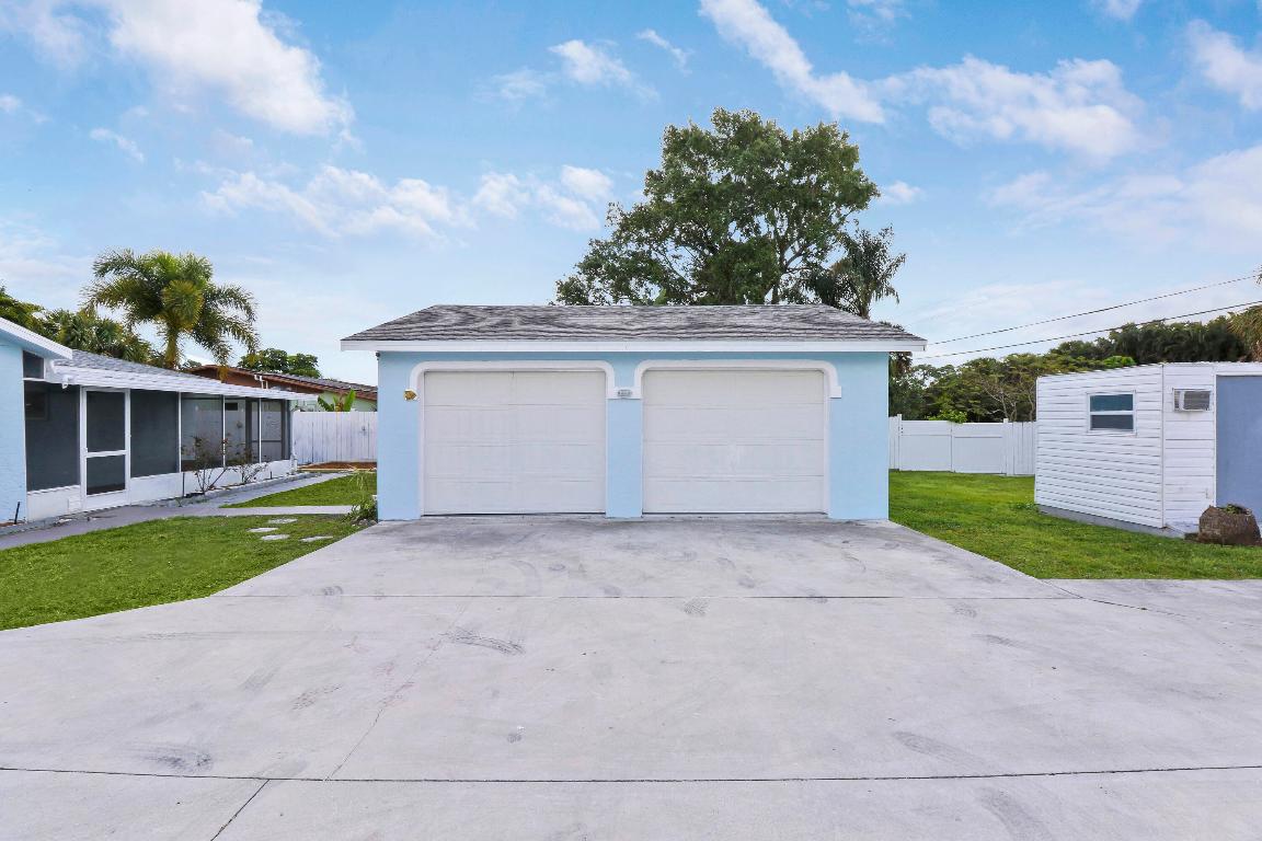 BEAU RIVAGE - Residential