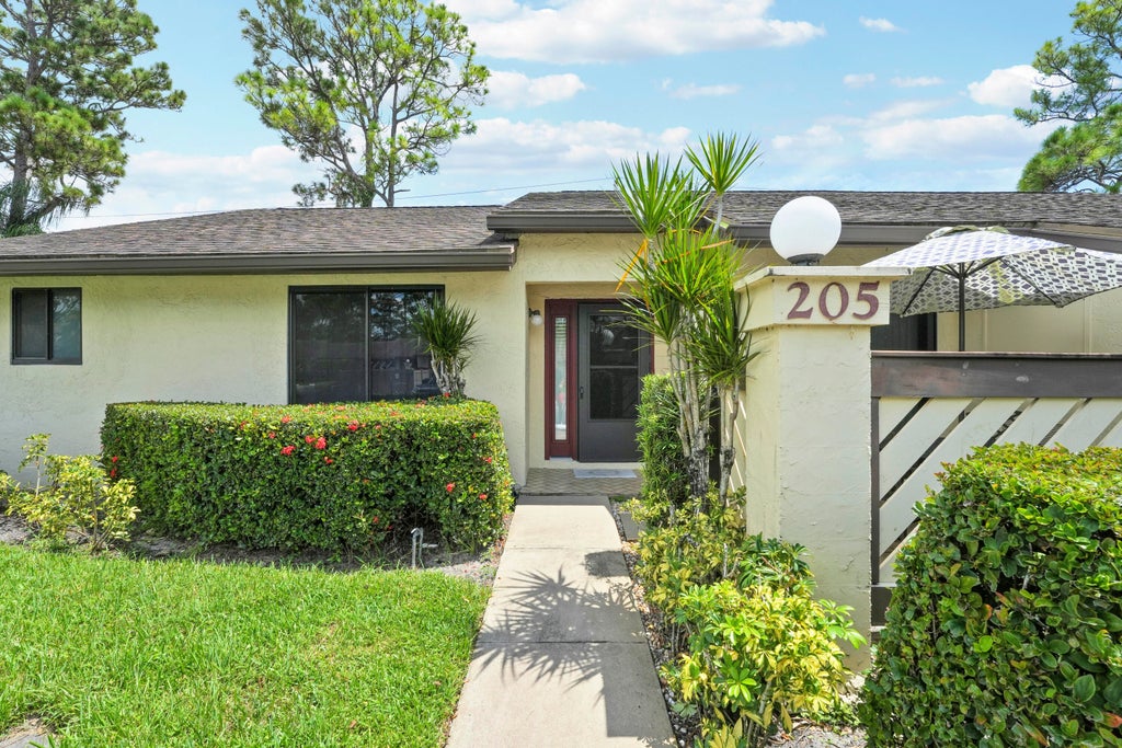 Photo of 205 STAR CLUSTERS Court, Royal Palm Beach, FL 33411 (MLS # B26072897)