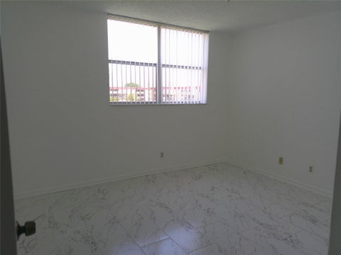 Tiny photo for 403 NW 68th Avenue #519, Plantation, FL 33317 (MLS # F10543151)