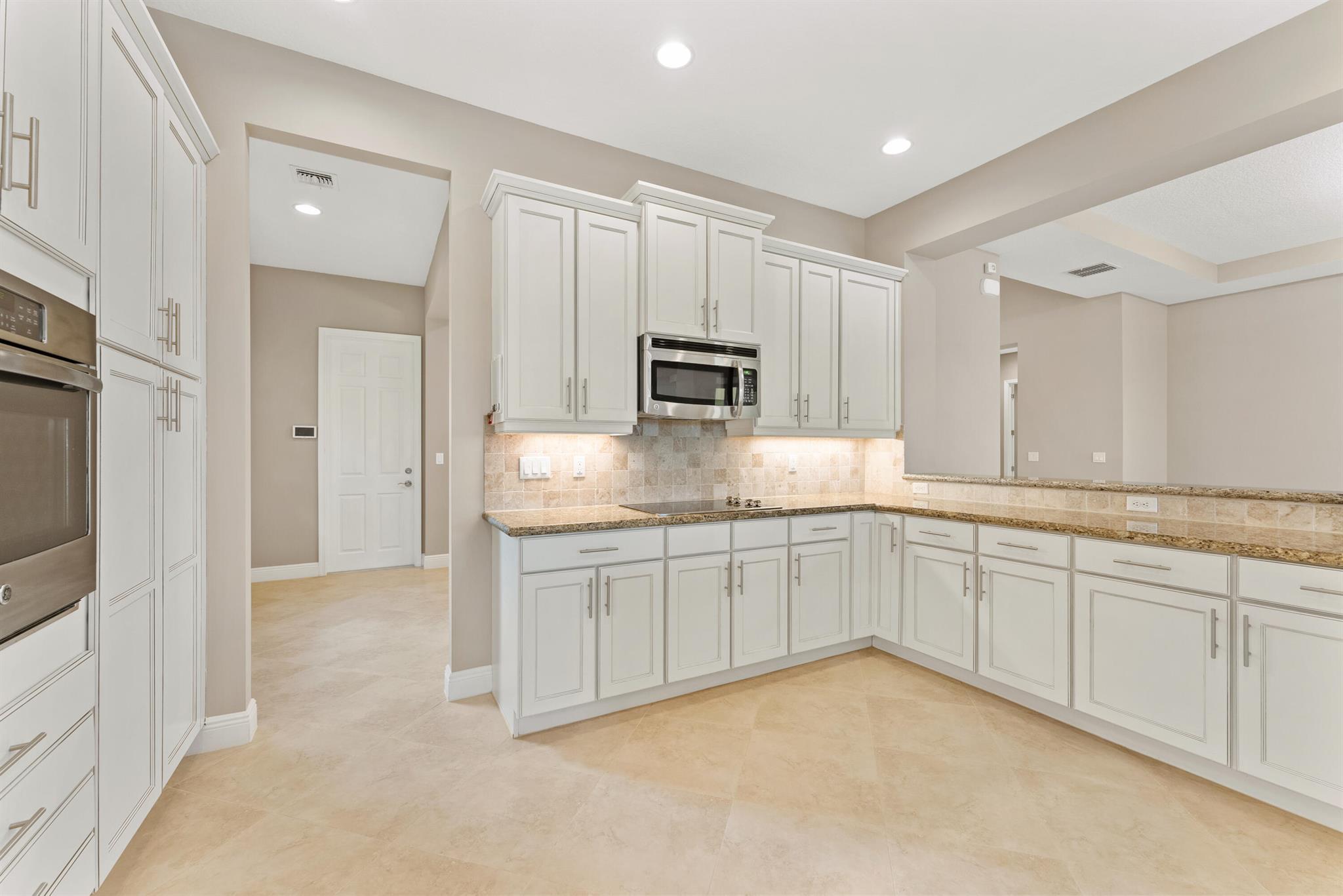 PORTOSOL - Residential