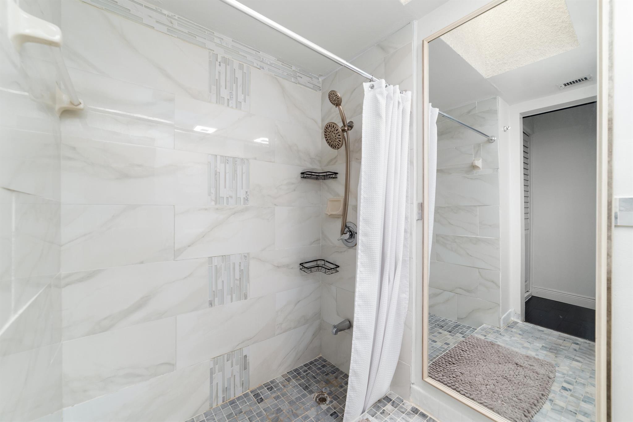 WOODSIDE 3 - Residential