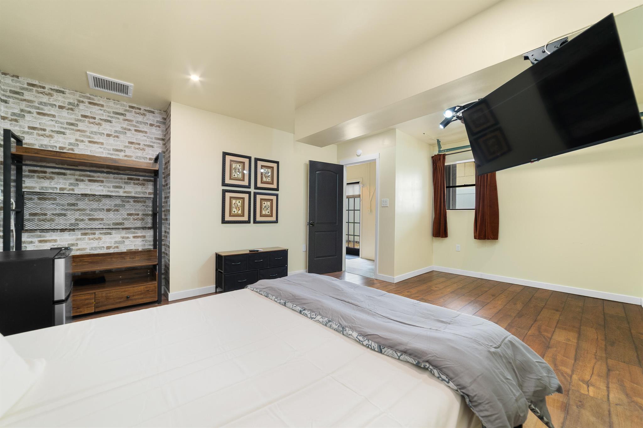 WOODSIDE 3 - Residential