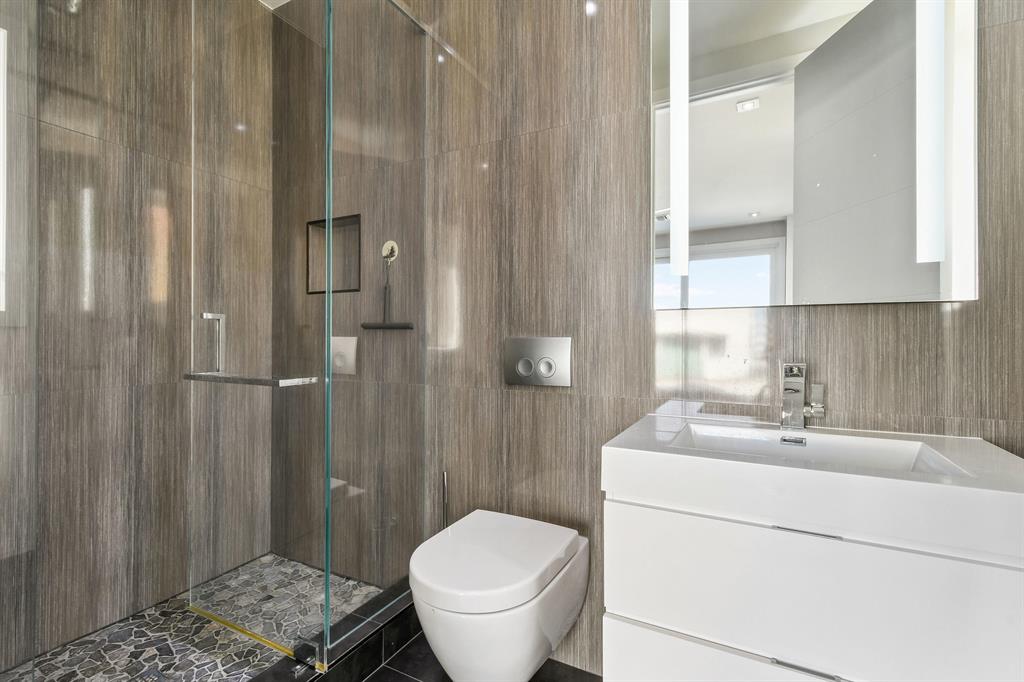 NORTH LAKE WORTH - Residential