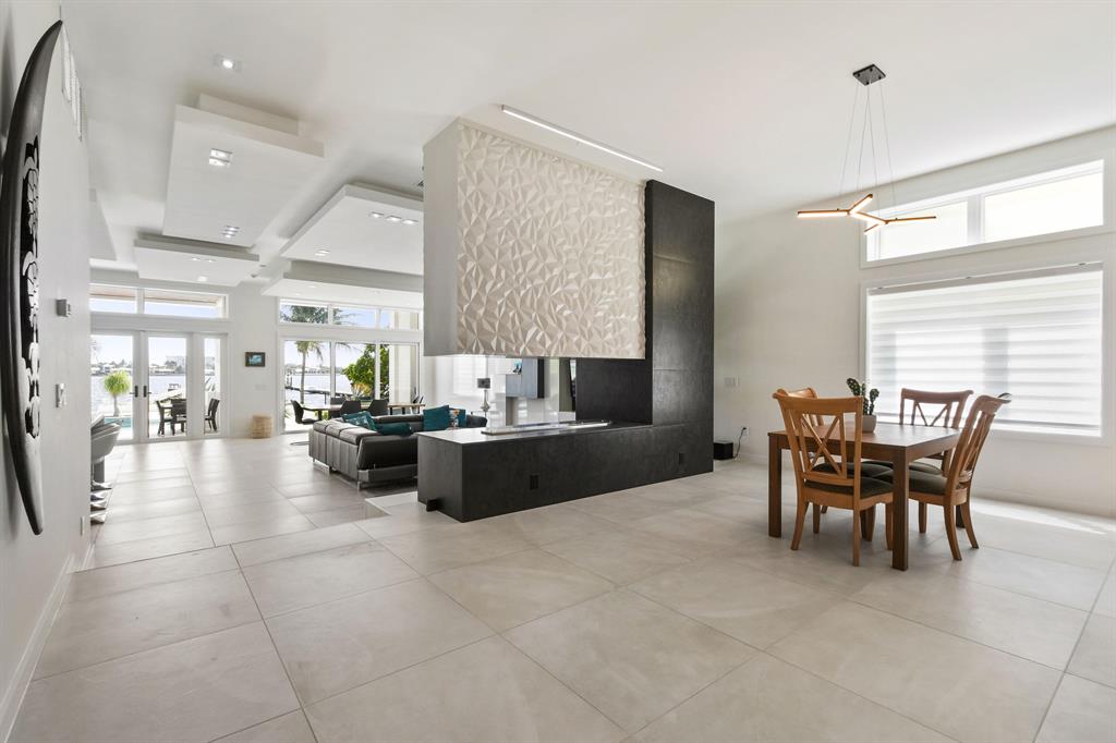 NORTH LAKE WORTH - Residential