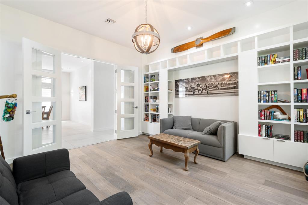 NORTH LAKE WORTH - Residential