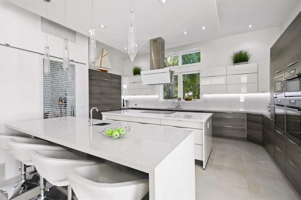 NORTH LAKE WORTH - Residential