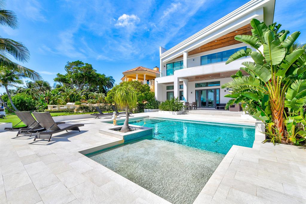 NORTH LAKE WORTH - Residential