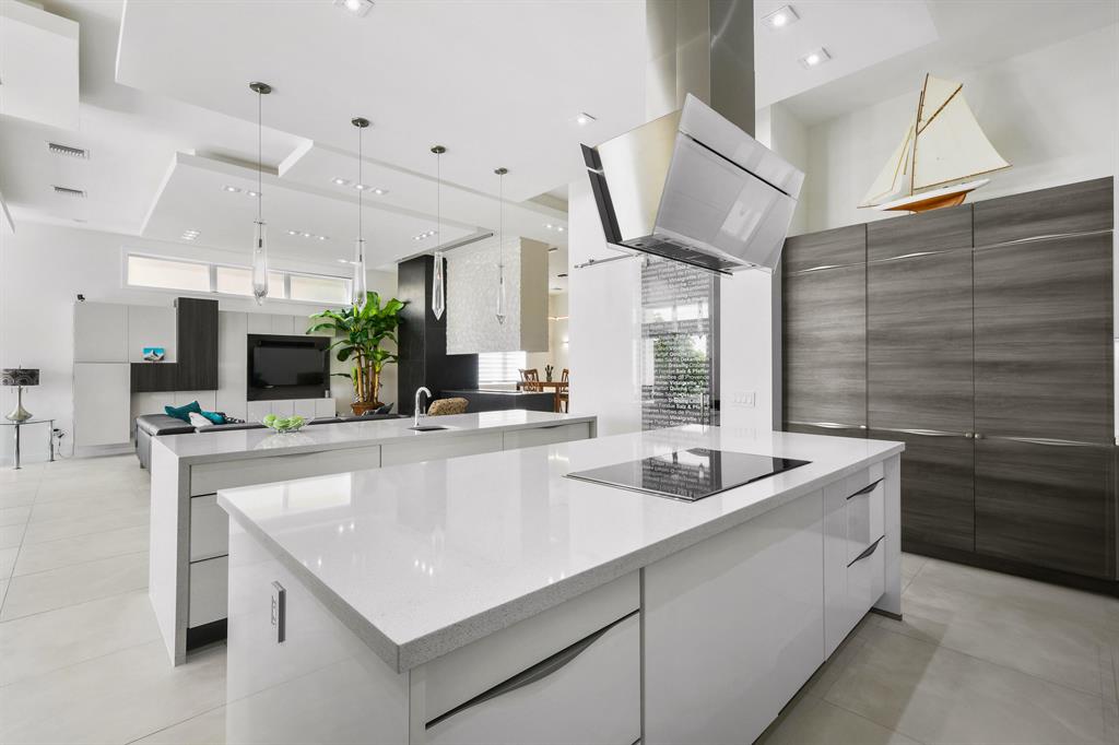 NORTH LAKE WORTH - Residential