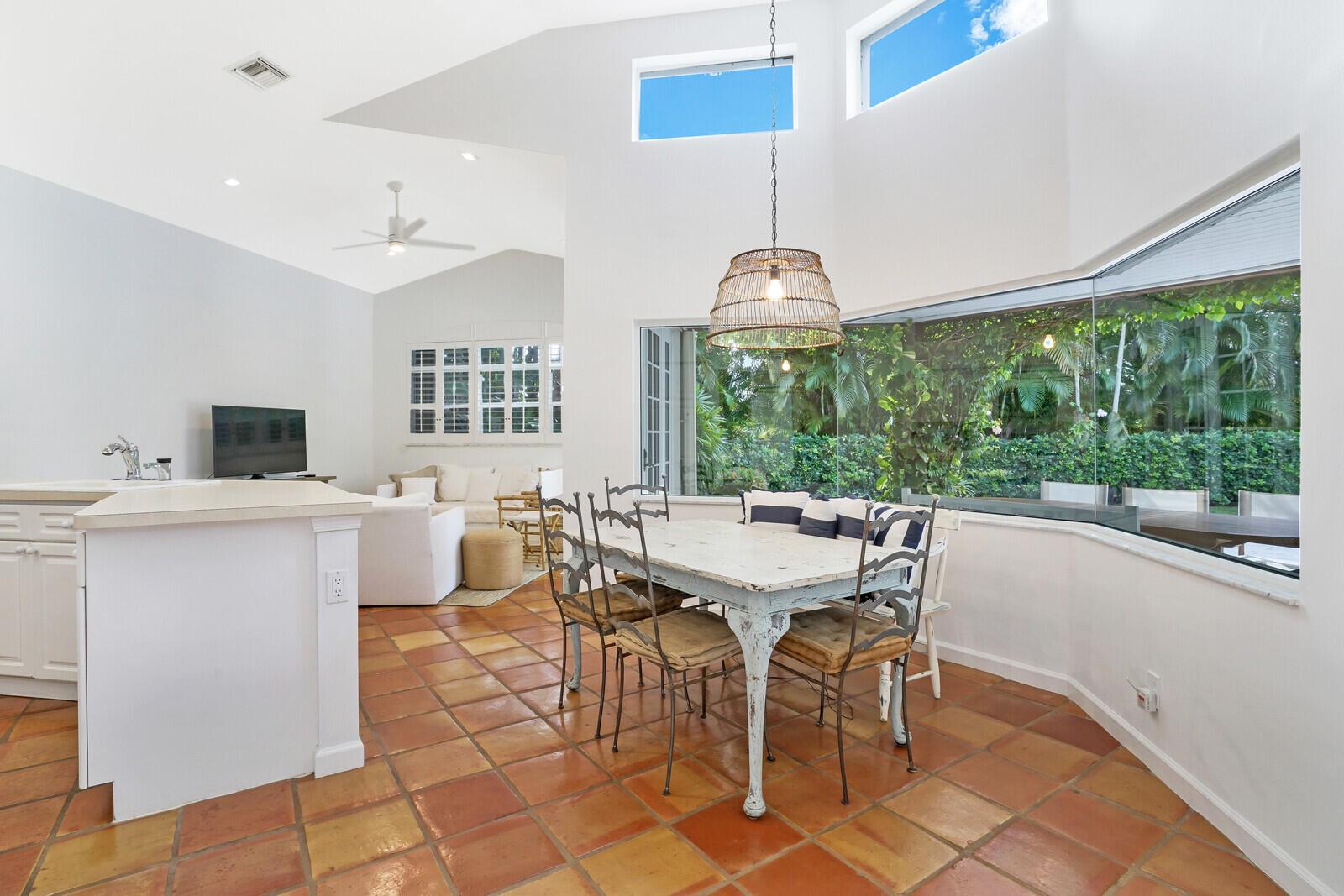 CHUKKER COVE P B POLO & C - Residential Lease