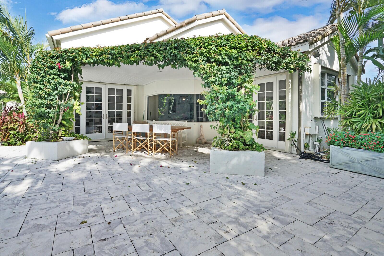 CHUKKER COVE P B POLO & C - Residential Lease