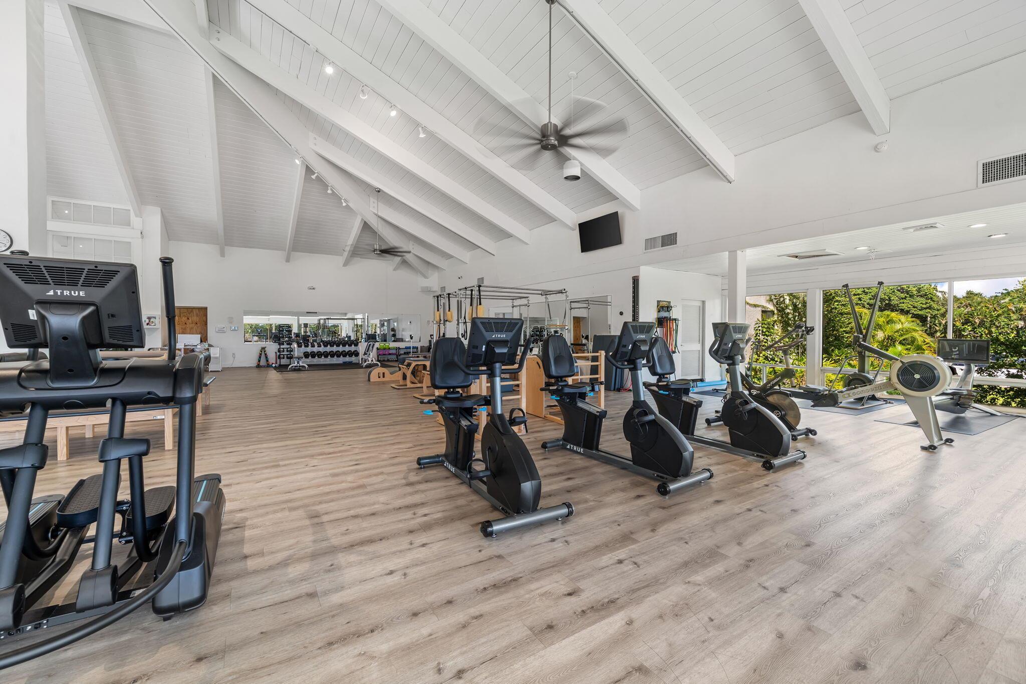 CHUKKER COVE P B POLO & C - Residential Lease